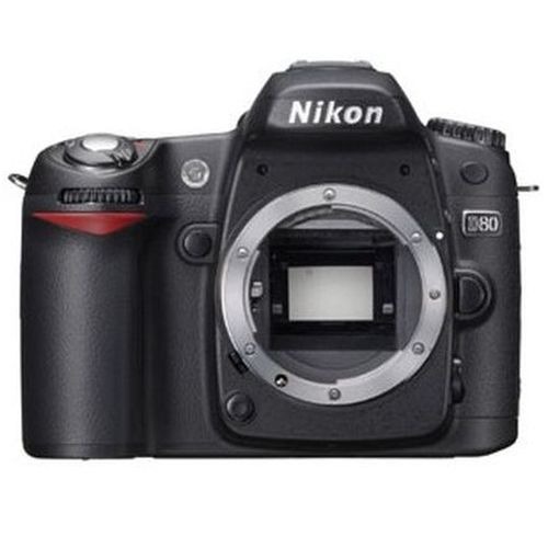 D80
