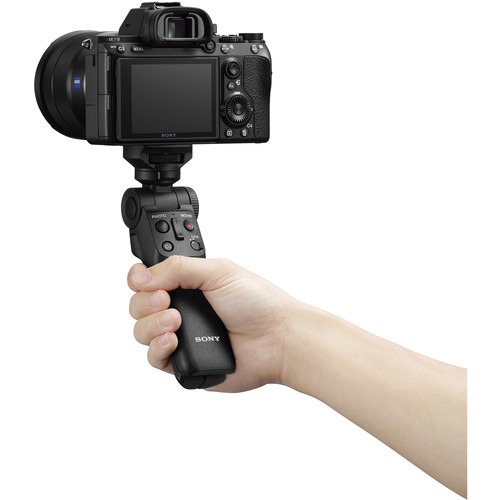 Shooting Grip With Wireless Remote Commander