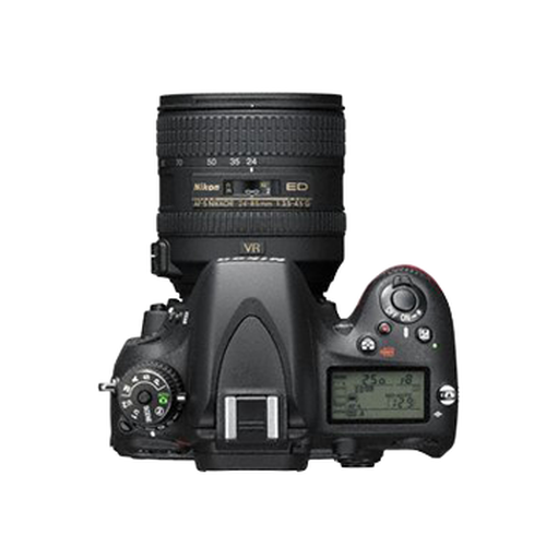 D600