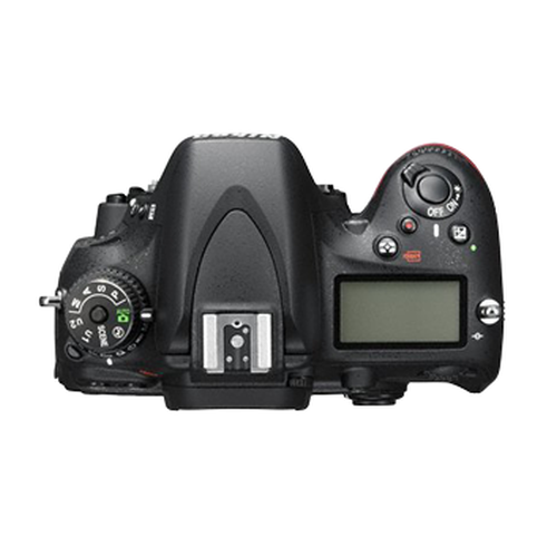 D600